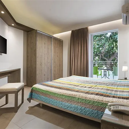 Lägenhetshotell Alexandra 3*