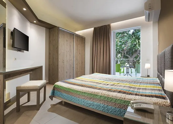 Aparthotel Alexandra 3*