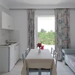 Alexandra 3*