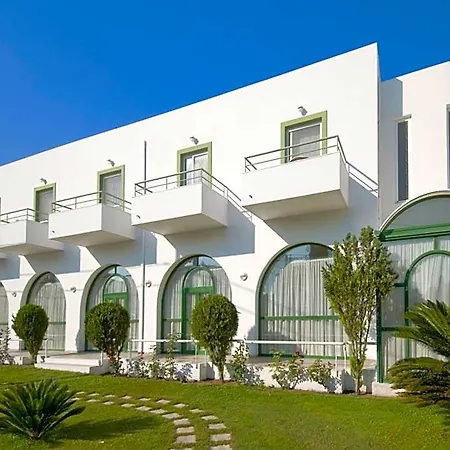 Aparthotel Alexandra 3*