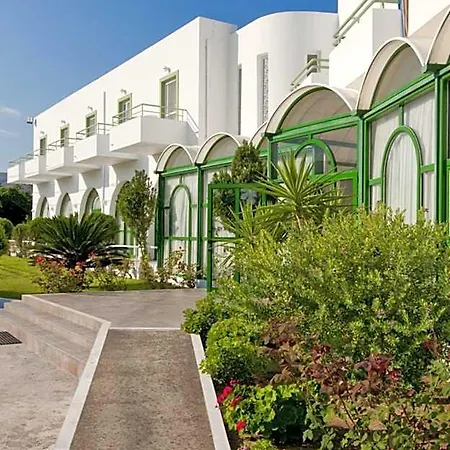 Alexandra Aparthotel