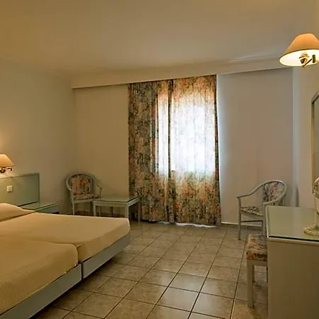 Alexandra 3*