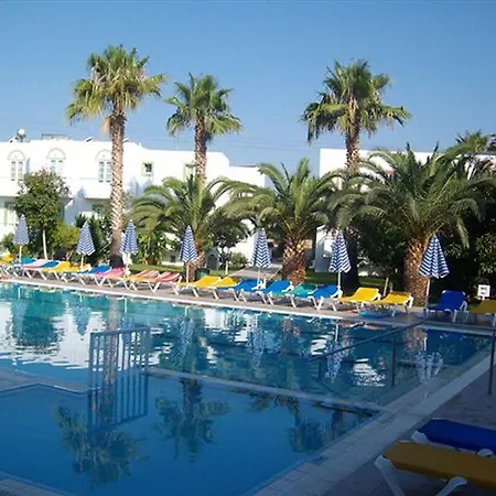 Alexandra מלון דירות העיירה קוס