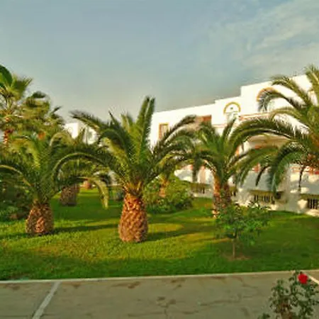 Alexandra מלון דירות