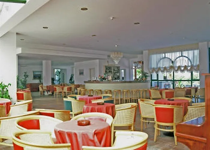 Alexandra Apart Otel 3*