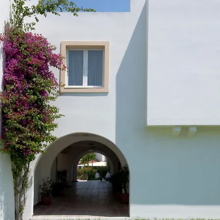 亚历山德拉海滩酒店 公寓式酒店