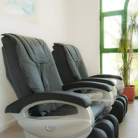 公寓式酒店 亚历山德拉海滩酒店 3*