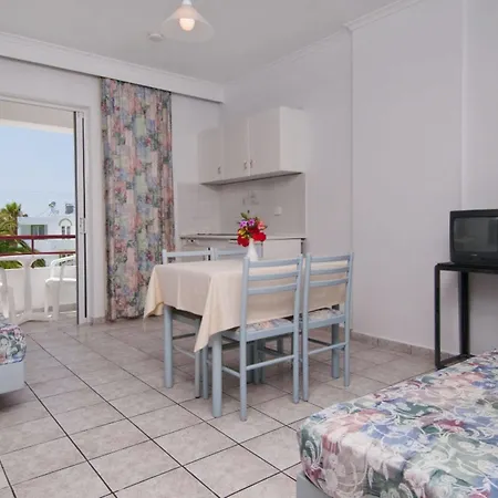 亚历山德拉海滩酒店 公寓式酒店 科斯镇